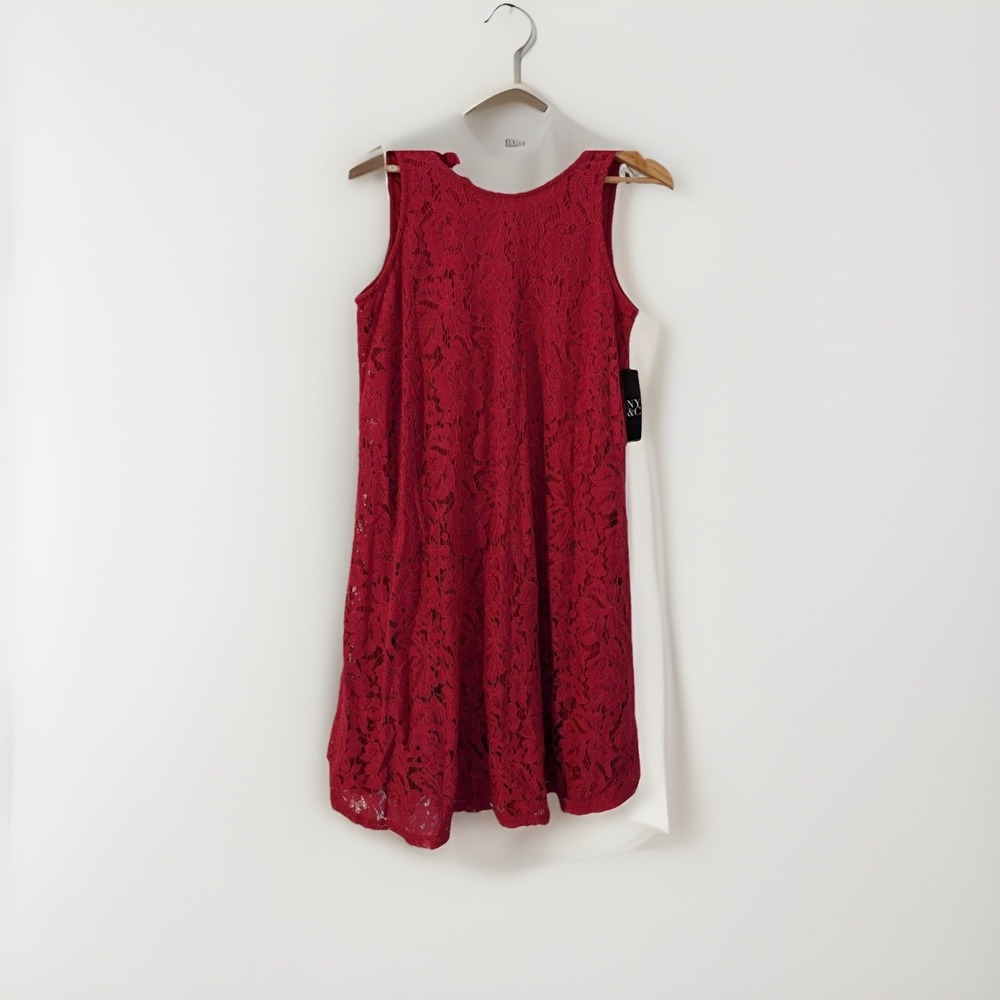 NYC Women's Dress Loos, bright pink reaches the knee, with lace Zise X-Large NWT